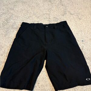 Oakley shorts mens size 34